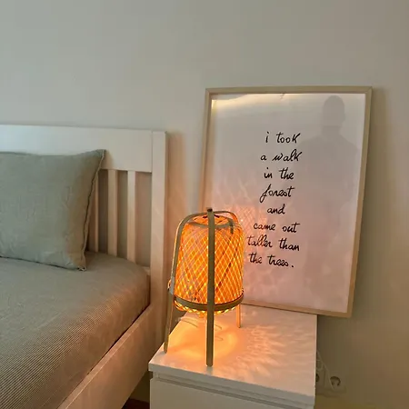 Apartamento Familiar Douradores 아파트 리스본